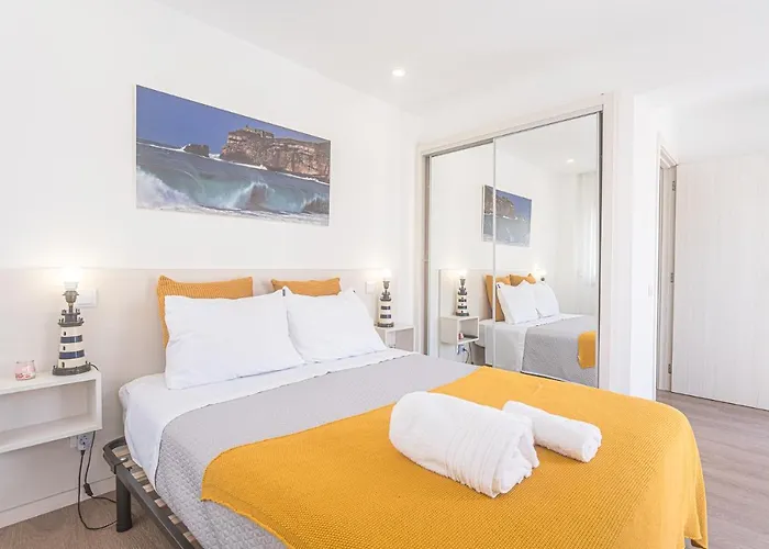 T1 Coral House Nazaré